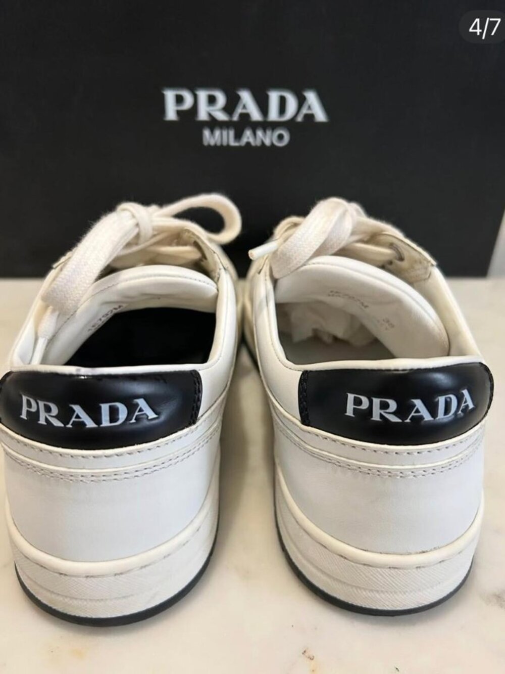 PRADA LOGO - Picture 4 of 7